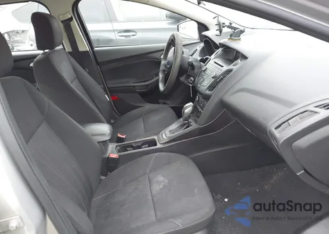 2015 Ford Focus Se z USA, uszkodzony, nr VIN 1FADP3F29FL218068